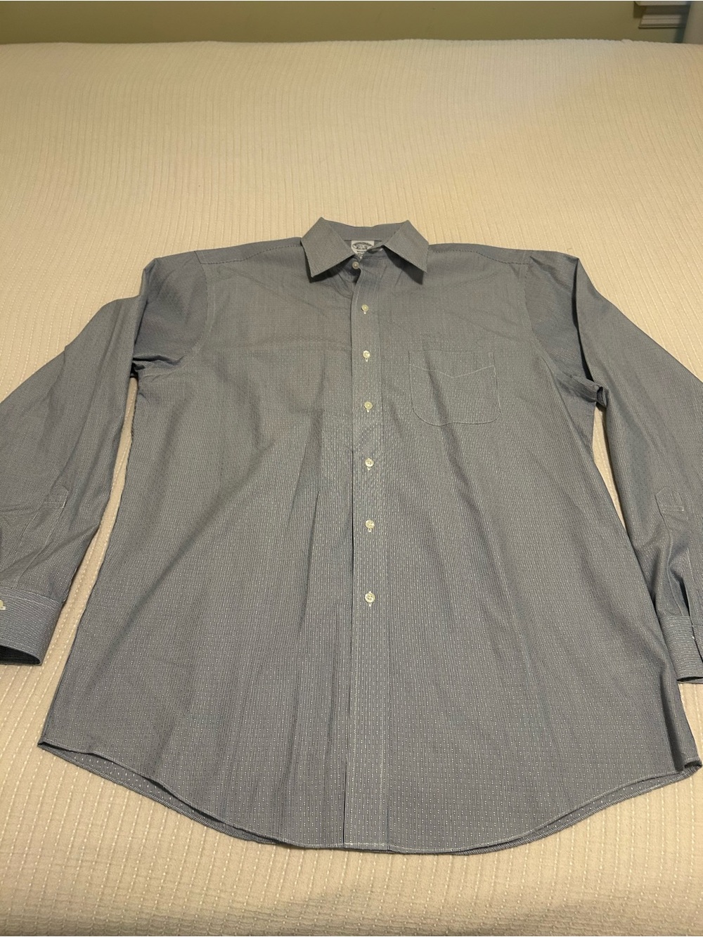Brooks Brothers Men's Light Blue Regent Fit Long-Sleeve Button-Down Dress Shirt
